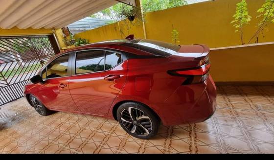 NISSAN VERSA 1.6 16V FLEX EXCLUSIVE XTRONIC NISSAN VERSA 1.6 16V FLEX EXCLUSIVE XTRONIC